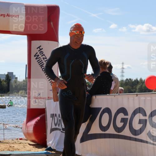 07.09.2025 - 19. Norderstedt Triathlon Luisa Fischer http://msf.ph/oto/8756684 07.09.2025 13:29:34 Schwimmen 422, 1011, 1041, 1457 meine-sportfotos.de