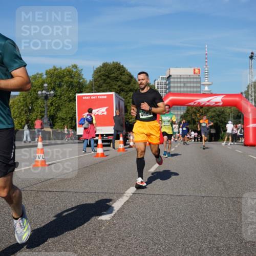 07.09.2025 - BARMER Alsterlauf Yannick Fuchs http://msf.ph/oto/8756695 07.09.2025 09:38:21 Laufen 4391, 4683, 6262 meine-sportfotos.de