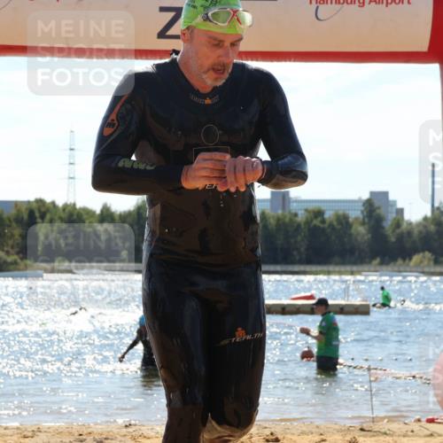 07.09.2025 - 19. Norderstedt Triathlon Luisa Fischer http://msf.ph/oto/8756726 07.09.2025 13:29:40 Schwimmen 422, 1011, 1457 meine-sportfotos.de