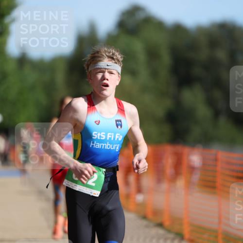 07.09.2025 - 19. Norderstedt Triathlon Michael Strokosch http://msf.ph/oto/8756746 07.09.2025 10:42:34 Laufen 652, 672, 686 meine-sportfotos.de
