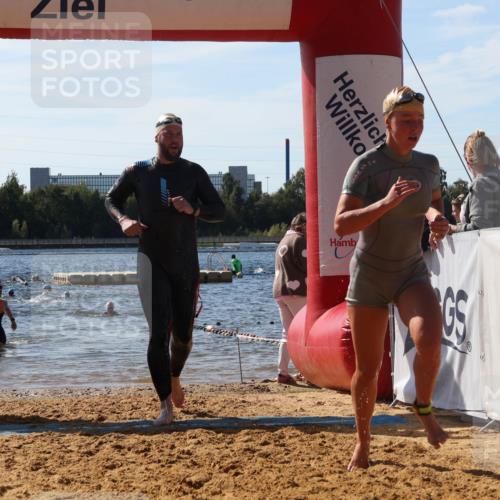 07.09.2025 - 19. Norderstedt Triathlon Luisa Fischer http://msf.ph/oto/8756779 07.09.2025 11:46:33 Schwimmen 244, 258, 724, 737 meine-sportfotos.de