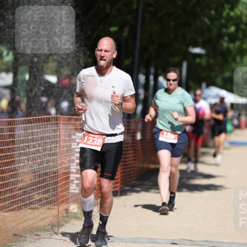 07.09.2025 - 19. Norderstedt Triathlon Michael Strokosch http://msf.ph/oto/8756800 07.09.2025 13:12:36 Laufen 156, 1230, 1322, 1328 meine-sportfotos.de
