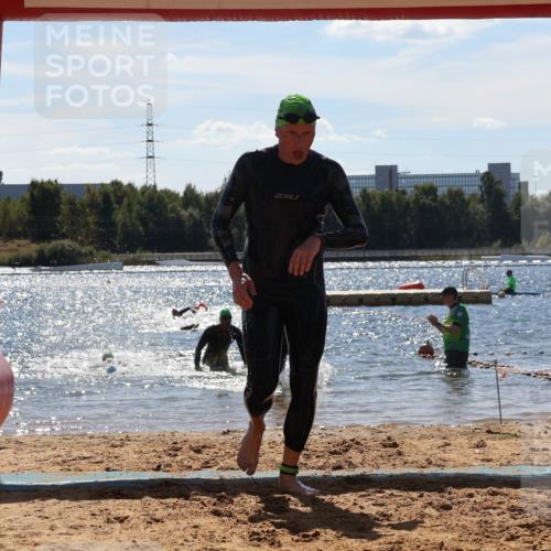 07.09.2025 - 19. Norderstedt Triathlon Luisa Fischer http://msf.ph/oto/8756802 07.09.2025 13:30:13 Schwimmen 986 meine-sportfotos.de