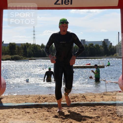 07.09.2025 - 19. Norderstedt Triathlon Luisa Fischer http://msf.ph/oto/8756806 07.09.2025 13:30:13 Schwimmen 986 meine-sportfotos.de