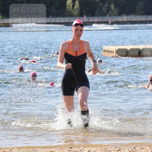07.09.2025 - 19. Norderstedt Triathlon Luisa Fischer http://msf.ph/oto/8756814 07.09.2025 11:46:36 Schwimmen 244, 258, 724, 737, 1251 meine-sportfotos.de