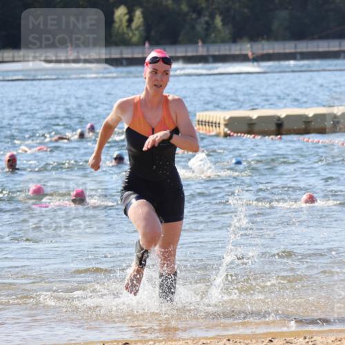 07.09.2025 - 19. Norderstedt Triathlon Luisa Fischer http://msf.ph/oto/8756822 07.09.2025 11:46:36 Schwimmen 244, 258, 724, 737, 1251 meine-sportfotos.de