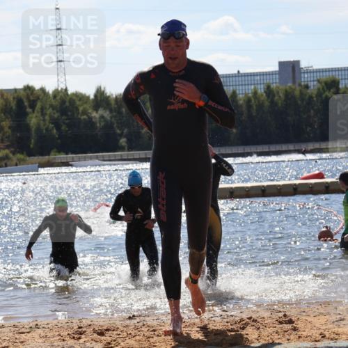 07.09.2025 - 19. Norderstedt Triathlon Luisa Fischer http://msf.ph/oto/8756840 07.09.2025 13:30:19 Schwimmen 980, 981, 986, 1009 meine-sportfotos.de