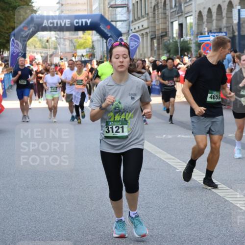 07.09.2025 - BARMER Alsterlauf Strokosch-Dieckow http://msf.ph/oto/8756842 07.09.2025 10:13:49 Ziel 2073, 2232, 2264, 2296, 2403, 2688, 3236, 3346, 3503, 3504, 3697, 3734, 3735, 3929, 4213, 4489, 4553, 4699, 5062, 5277, 5278, 5468, 5795, 5830, 6145, 6165, 6282, 6284, 6337, 8101, 8120, 8195, 8224, 8226, 8257 meine-sportfotos.de