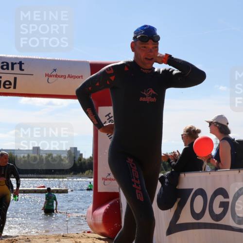 07.09.2025 - 19. Norderstedt Triathlon Luisa Fischer http://msf.ph/oto/8756875 07.09.2025 13:30:21 Schwimmen 980, 981, 986, 1009, 1018 meine-sportfotos.de