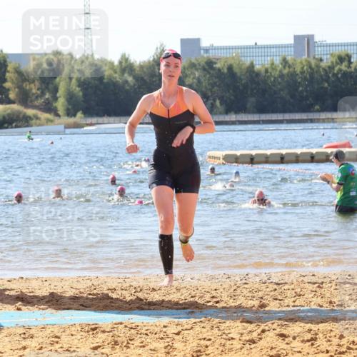 07.09.2025 - 19. Norderstedt Triathlon Luisa Fischer http://msf.ph/oto/8756881 07.09.2025 11:46:39 Schwimmen 244, 724, 1251 meine-sportfotos.de