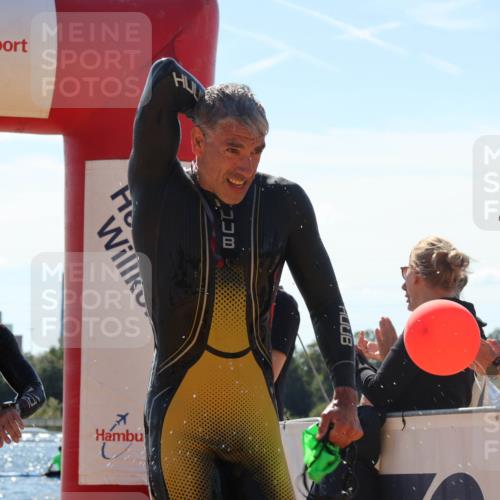 07.09.2025 - 19. Norderstedt Triathlon Luisa Fischer http://msf.ph/oto/8756882 07.09.2025 13:30:24 Schwimmen 980, 981, 986, 1009, 1018 meine-sportfotos.de