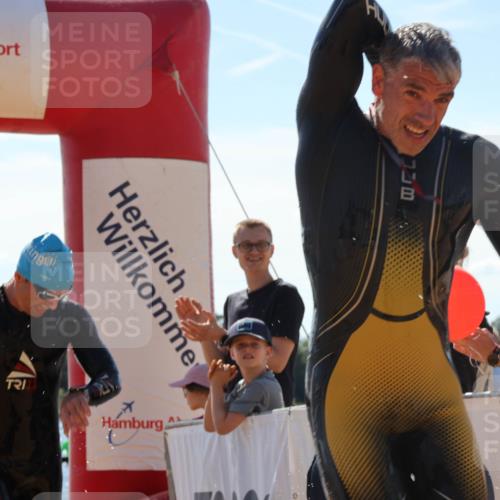 07.09.2025 - 19. Norderstedt Triathlon Luisa Fischer http://msf.ph/oto/8756886 07.09.2025 13:30:25 Schwimmen 980, 981, 1009, 1018 meine-sportfotos.de