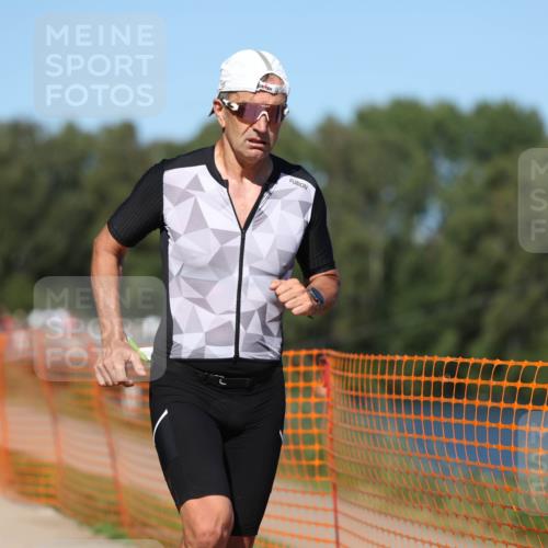 07.09.2025 - 19. Norderstedt Triathlon Michael Strokosch http://msf.ph/oto/8756954 07.09.2025 14:54:42 Laufen 964 meine-sportfotos.de