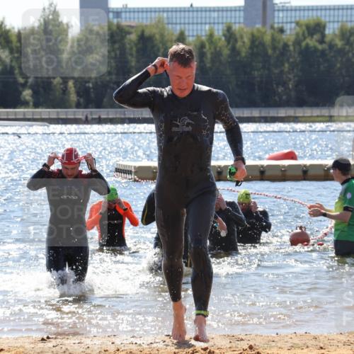 07.09.2025 - 19. Norderstedt Triathlon Luisa Fischer http://msf.ph/oto/8756972 07.09.2025 13:30:44 Schwimmen 958, 971, 1039 meine-sportfotos.de