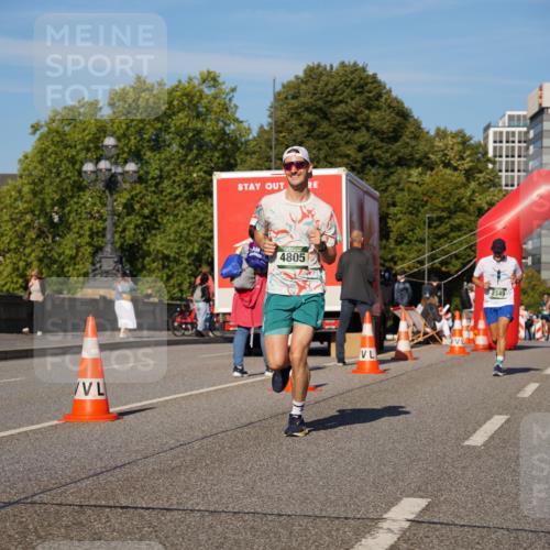 07.09.2025 - BARMER Alsterlauf Yannick Fuchs http://msf.ph/oto/8756975 07.09.2025 09:38:30 Laufen 4805, 2349 meine-sportfotos.de