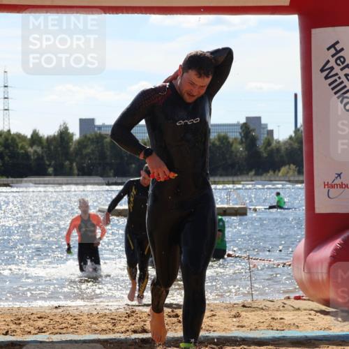 07.09.2025 - 19. Norderstedt Triathlon Luisa Fischer http://msf.ph/oto/8757036 07.09.2025 13:30:50 Schwimmen 958, 971, 995, 1039, 1401 meine-sportfotos.de