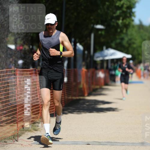 07.09.2025 - 19. Norderstedt Triathlon Michael Strokosch http://msf.ph/oto/8757045 07.09.2025 13:12:44 Laufen 847, 1269, 1322 meine-sportfotos.de