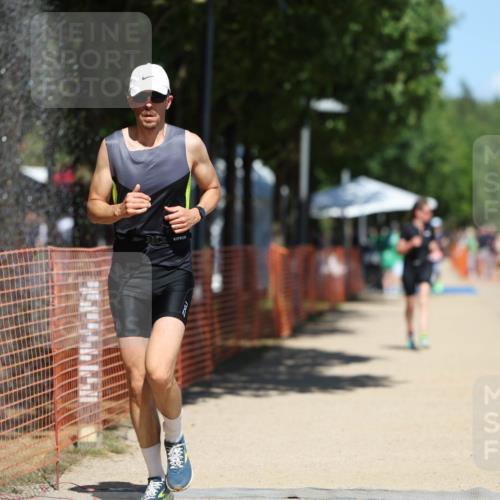 07.09.2025 - 19. Norderstedt Triathlon Michael Strokosch http://msf.ph/oto/8757055 07.09.2025 13:12:44 Laufen 847, 1269, 1322 meine-sportfotos.de