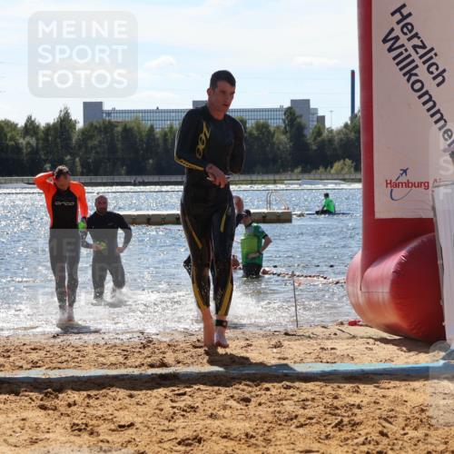 07.09.2025 - 19. Norderstedt Triathlon Luisa Fischer http://msf.ph/oto/8757061 07.09.2025 13:30:52 Schwimmen 872, 958, 971, 985, 995, 1401 meine-sportfotos.de