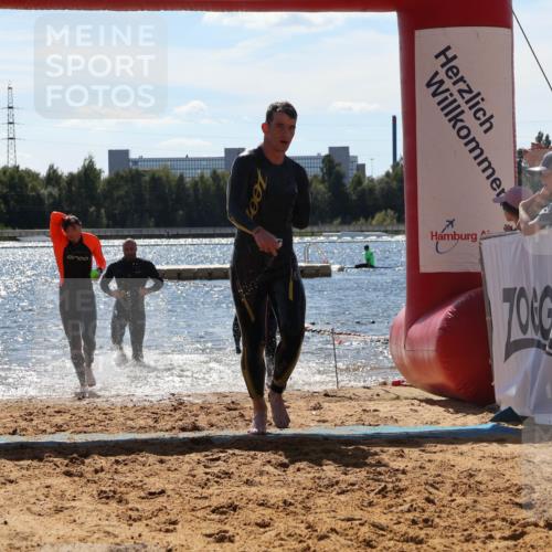 07.09.2025 - 19. Norderstedt Triathlon Luisa Fischer http://msf.ph/oto/8757070 07.09.2025 13:30:53 Schwimmen 872, 958, 971, 985, 995, 1401 meine-sportfotos.de