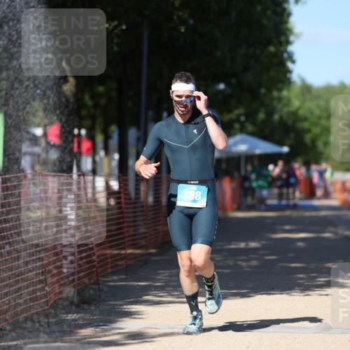 07.09.2025 - 19. Norderstedt Triathlon Michael Strokosch http://msf.ph/oto/8757071 07.09.2025 14:55:01 Laufen 398, 900 meine-sportfotos.de