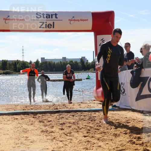07.09.2025 - 19. Norderstedt Triathlon Luisa Fischer http://msf.ph/oto/8757087 07.09.2025 13:30:54 Schwimmen 872, 958, 971, 985, 995, 1401 meine-sportfotos.de