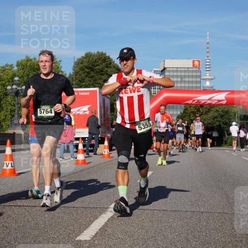 07.09.2025 - BARMER Alsterlauf Yannick Fuchs http://msf.ph/oto/8757129 07.09.2025 09:38:43 Laufen 5764, 5355, 5373 meine-sportfotos.de
