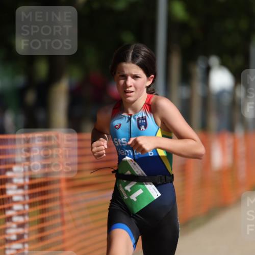 07.09.2025 - 19. Norderstedt Triathlon Michael Strokosch http://msf.ph/oto/8757131 07.09.2025 11:01:48 Laufen 111 meine-sportfotos.de
