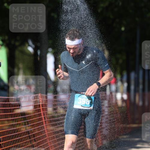 07.09.2025 - 19. Norderstedt Triathlon Michael Strokosch http://msf.ph/oto/8757140 07.09.2025 14:55:02 Laufen 398, 900 meine-sportfotos.de