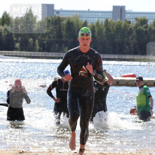 07.09.2025 - 19. Norderstedt Triathlon Luisa Fischer http://msf.ph/oto/8757141 07.09.2025 13:32:20 Schwimmen 993, 1010, 1416 meine-sportfotos.de