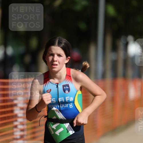 07.09.2025 - 19. Norderstedt Triathlon Michael Strokosch http://msf.ph/oto/8757143 07.09.2025 11:01:48 Laufen 111 meine-sportfotos.de
