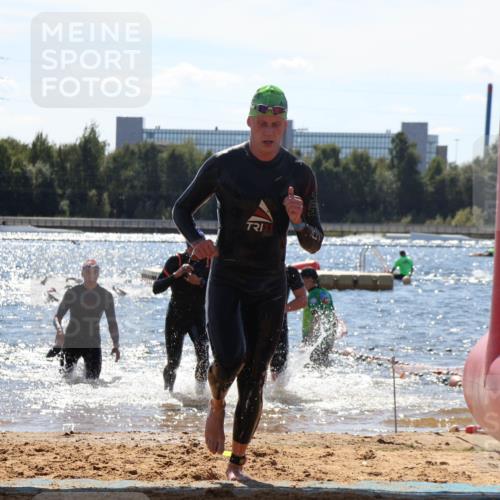 07.09.2025 - 19. Norderstedt Triathlon Luisa Fischer http://msf.ph/oto/8757157 07.09.2025 13:32:21 Schwimmen 993, 1010, 1416 meine-sportfotos.de