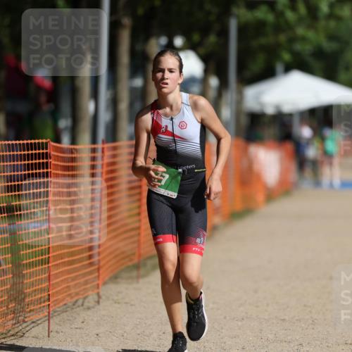 07.09.2025 - 19. Norderstedt Triathlon Michael Strokosch http://msf.ph/oto/8757166 07.09.2025 11:02:02 Laufen 77 meine-sportfotos.de