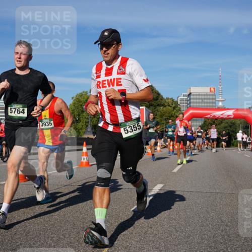 07.09.2025 - BARMER Alsterlauf Yannick Fuchs http://msf.ph/oto/8757173 07.09.2025 09:38:44 Laufen 5764, 3935, 5355, 5329 meine-sportfotos.de