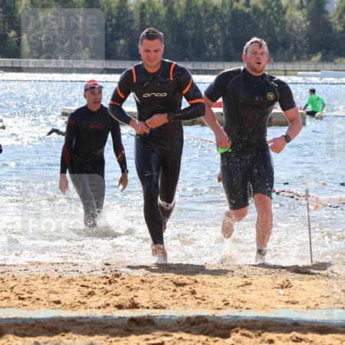 07.09.2025 - 19. Norderstedt Triathlon Luisa Fischer http://msf.ph/oto/8757179 07.09.2025 13:32:23 Schwimmen 428, 993, 1008, 1010, 1416 meine-sportfotos.de