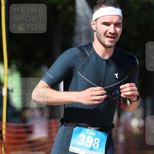 07.09.2025 - 19. Norderstedt Triathlon Michael Strokosch http://msf.ph/oto/8757182 07.09.2025 14:55:03 Laufen 398, 900 meine-sportfotos.de