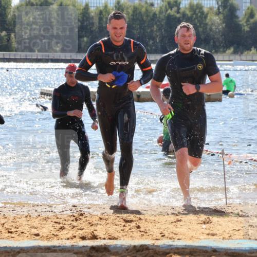 07.09.2025 - 19. Norderstedt Triathlon Luisa Fischer http://msf.ph/oto/8757185 07.09.2025 13:32:23 Schwimmen 428, 993, 1008, 1010, 1416 meine-sportfotos.de