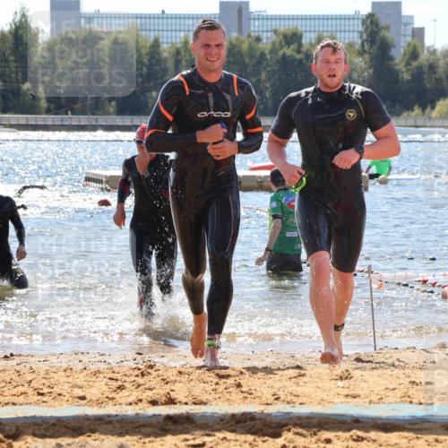 07.09.2025 - 19. Norderstedt Triathlon Luisa Fischer http://msf.ph/oto/8757194 07.09.2025 13:32:24 Schwimmen 428, 993, 1008, 1010, 1416 meine-sportfotos.de