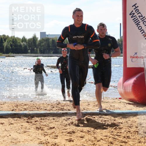 07.09.2025 - 19. Norderstedt Triathlon Luisa Fischer http://msf.ph/oto/8757215 07.09.2025 13:32:25 Schwimmen 428, 993, 1008, 1010, 1416 meine-sportfotos.de