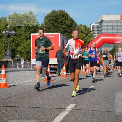 07.09.2025 - BARMER Alsterlauf Yannick Fuchs http://msf.ph/oto/8757229 07.09.2025 09:38:45 Laufen 53, 3874, 5373, 2201, 2258, 3160 meine-sportfotos.de