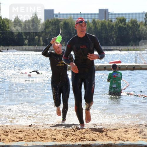 07.09.2025 - 19. Norderstedt Triathlon Luisa Fischer http://msf.ph/oto/8757230 07.09.2025 13:32:27 Schwimmen 428, 993, 1008, 1010, 1416 meine-sportfotos.de
