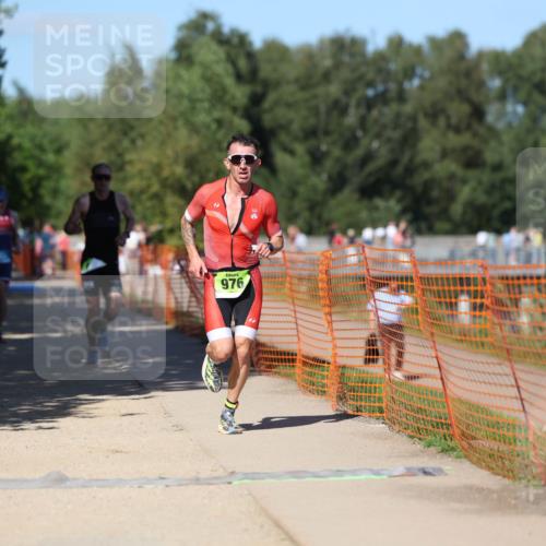 07.09.2025 - 19. Norderstedt Triathlon Michael Strokosch http://msf.ph/oto/8757232 07.09.2025 14:55:16 Laufen 908, 976, 1027 meine-sportfotos.de
