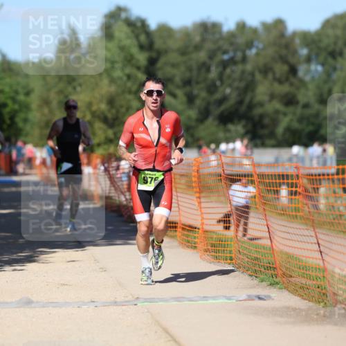 07.09.2025 - 19. Norderstedt Triathlon Michael Strokosch http://msf.ph/oto/8757236 07.09.2025 14:55:17 Laufen 908, 976, 1027 meine-sportfotos.de