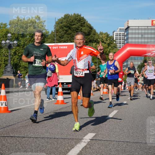 07.09.2025 - BARMER Alsterlauf Yannick Fuchs http://msf.ph/oto/8757259 07.09.2025 09:38:46 Laufen 5329, 5373, 316, 258, 3874, 2224, 2078 meine-sportfotos.de
