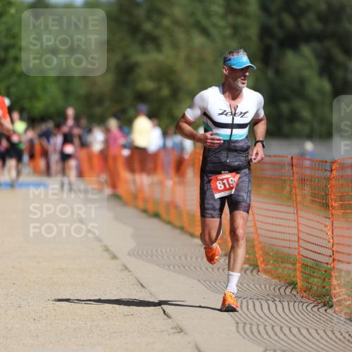 07.09.2025 - 19. Norderstedt Triathlon Michael Strokosch http://msf.ph/oto/8757263 07.09.2025 12:04:27 Laufen 191, 303, 736, 819 meine-sportfotos.de