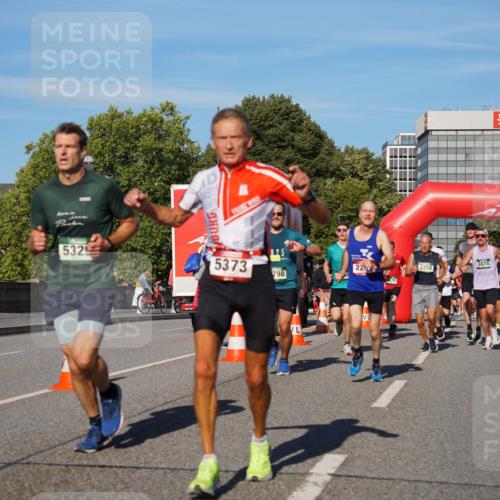 07.09.2025 - BARMER Alsterlauf Yannick Fuchs http://msf.ph/oto/8757267 07.09.2025 09:38:46 Laufen 5329, 5373, 226, 798, 626, 2258, 3874, 4224, 2078 meine-sportfotos.de