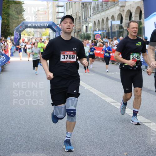 07.09.2025 - BARMER Alsterlauf Strokosch-Dieckow http://msf.ph/oto/8757279 07.09.2025 10:13:45 Ziel 2073, 2264, 2296, 2403, 2688, 3236, 3346, 3503, 3504, 3697, 3734, 3735, 4489, 4553, 4699, 5277, 5278, 5447, 5468, 5830, 6165, 6282, 6284, 6329, 6331, 8195, 8224, 8226 meine-sportfotos.de