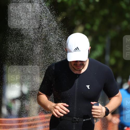 07.09.2025 - 19. Norderstedt Triathlon Michael Strokosch http://msf.ph/oto/8757324 07.09.2025 12:04:29 Laufen 191, 303, 736, 819 meine-sportfotos.de