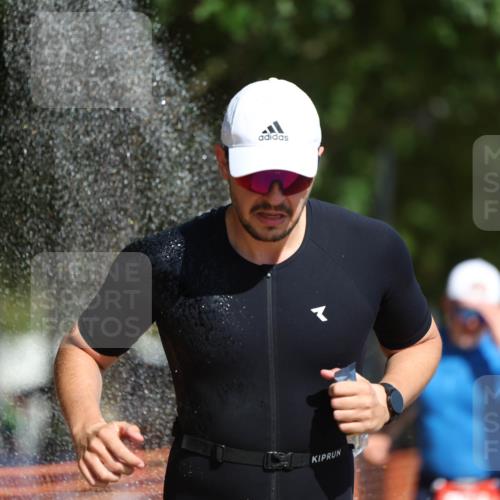 07.09.2025 - 19. Norderstedt Triathlon Michael Strokosch http://msf.ph/oto/8757334 07.09.2025 12:04:29 Laufen 191, 303, 736, 819 meine-sportfotos.de