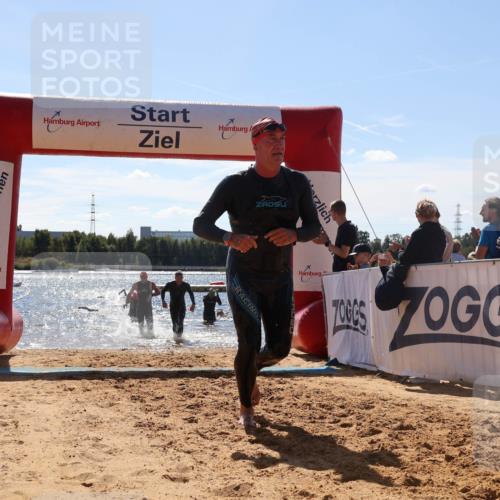 07.09.2025 - 19. Norderstedt Triathlon Luisa Fischer http://msf.ph/oto/8757343 07.09.2025 13:32:58 Schwimmen 400, 989, 992, 1027 meine-sportfotos.de